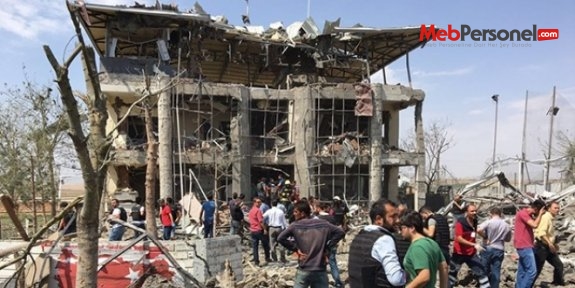 Diyarbakır'da terör saldırısı: 2 polis ve 1 çocuk şehit oldu