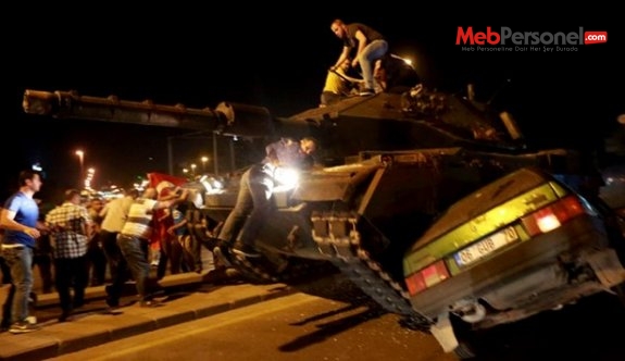 Darbe girişimi sonrası 60 bin kişi memuriyetten ihraç edildi