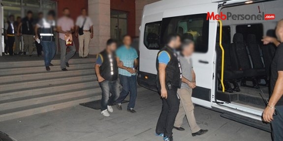 Manisa'da 6 öğretmen tutuklandı