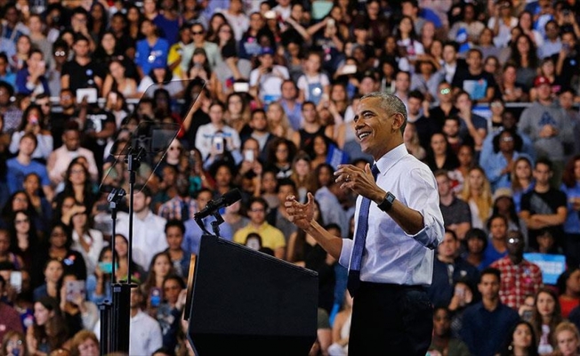 Obama'dan Clinton mitinginde Trump destekçisini yuhalayanlara tepki