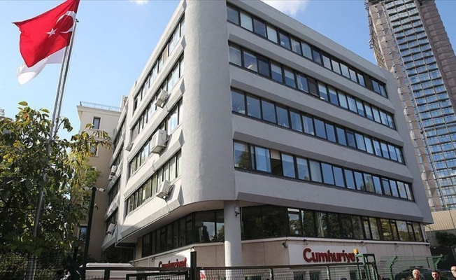 Cumhuriyet gazetesi soruşturmasında 9 kişi tutuklandı