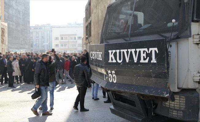 Van'da gösteri ve yürüyüşler 10 gün boyunca yasaklandı