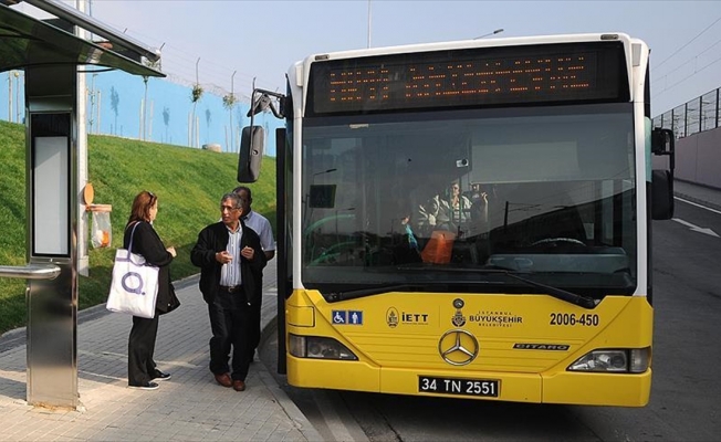 İETT otobüslerini kullanan kadın yolcular için gece düzenlemesi