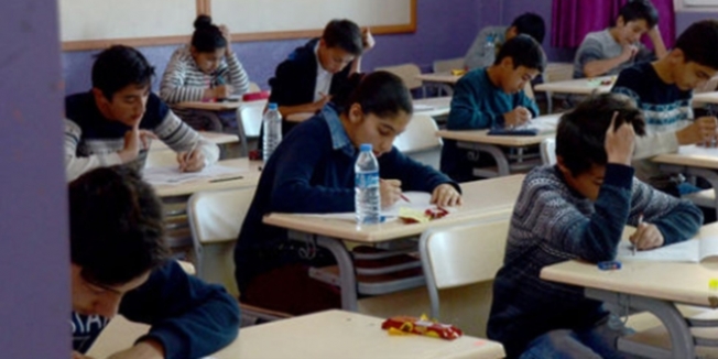 TEOG'da birinci oturum sona erdi