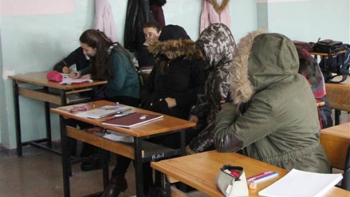 Kaloriferleri yanmayan 3 okul öğleden sonra tatil edildi