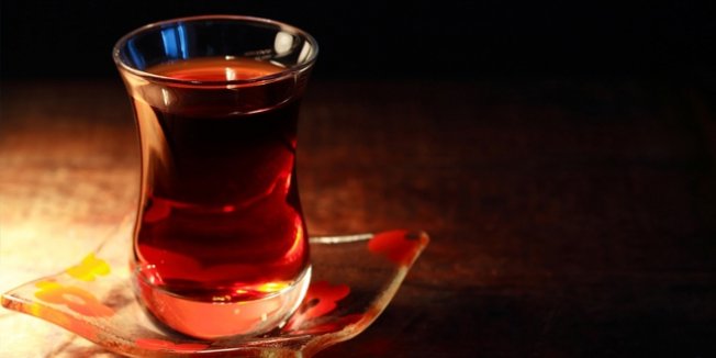 Öğretmenler dikkat. Çay ve kahve ses tellerini kurutuyor