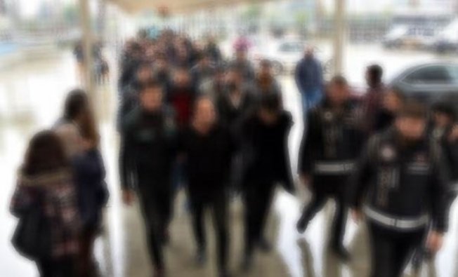 300 askere dev FETÖ operasyonu