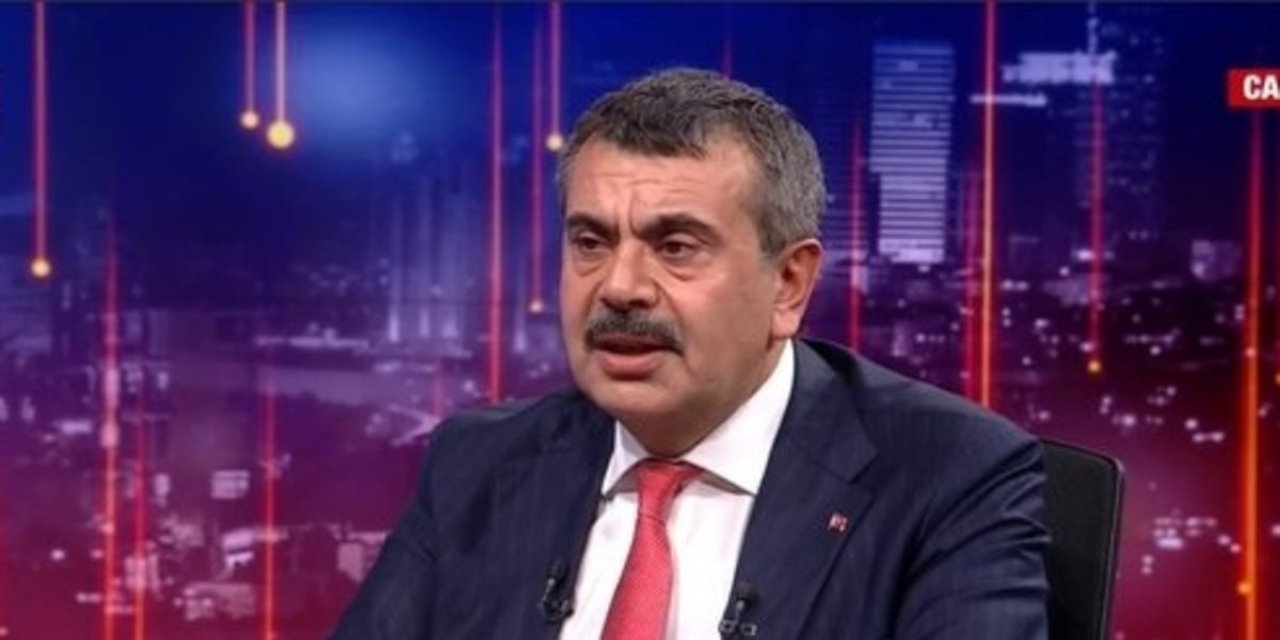 Bakan  Yusuf Tekin TV Programında Eğitim Gündemine Dair Merak Edilenleri Cevaplıyor