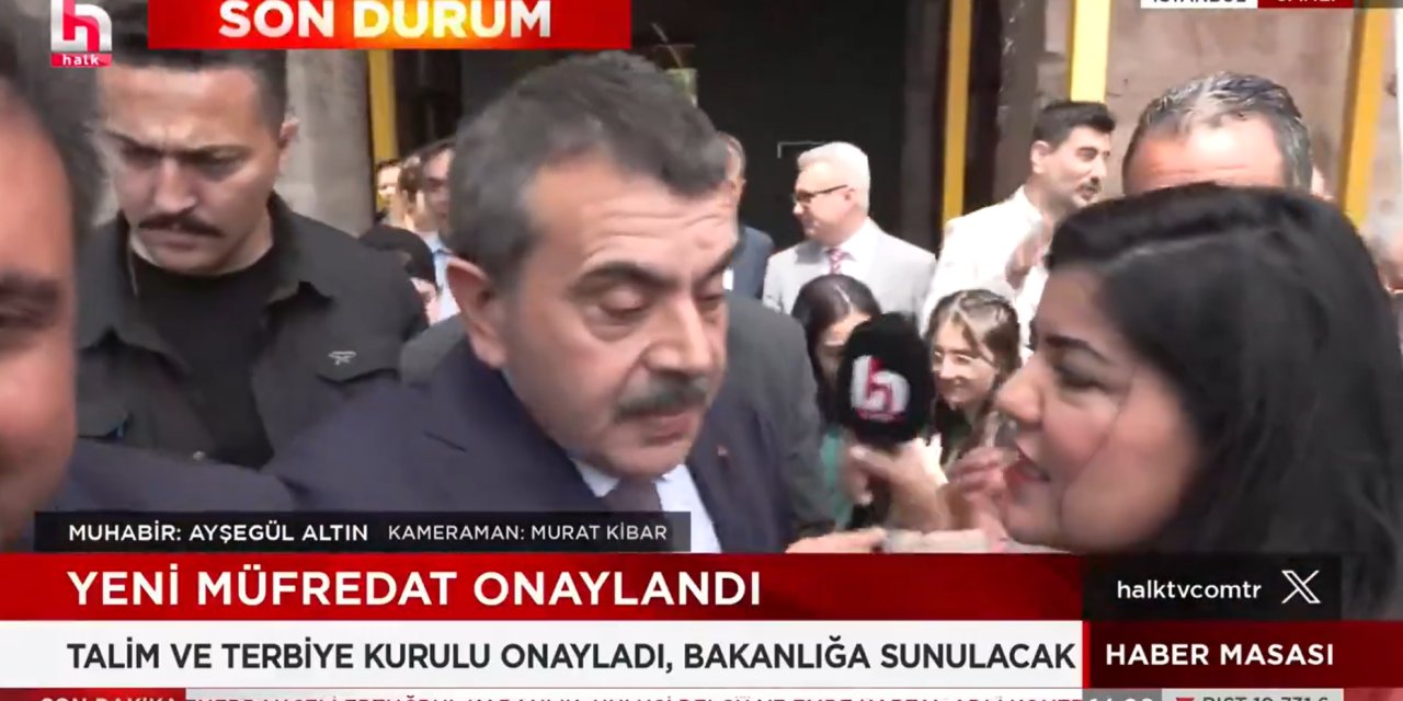 İl Milli Eğitim Müdüründen Halk tv muhabirine tepki!