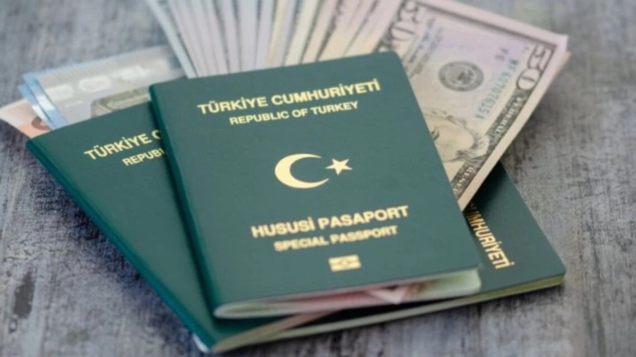 Yeşil pasaporttan o öğretmenler yararlanacak! Yeni ÖMK’daki gelişmeler