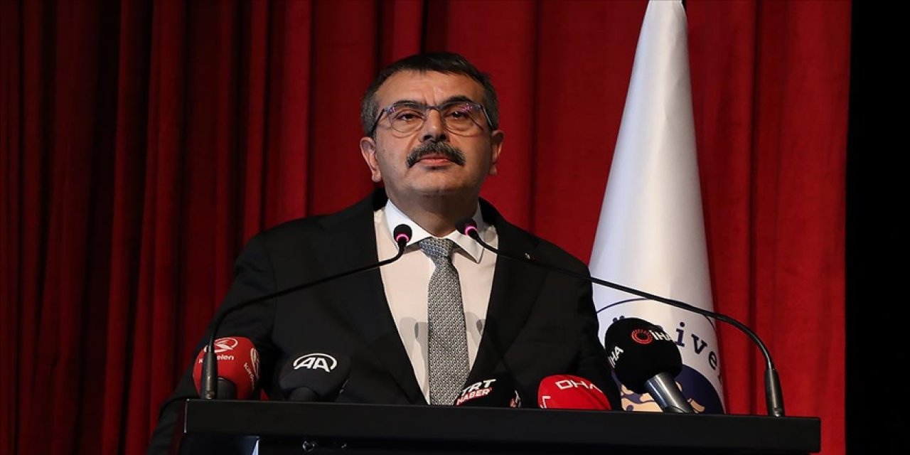 Bakan Yusuf Tekin açıkladı: ''Öğretmenlere taban maaş gelecek mi?''