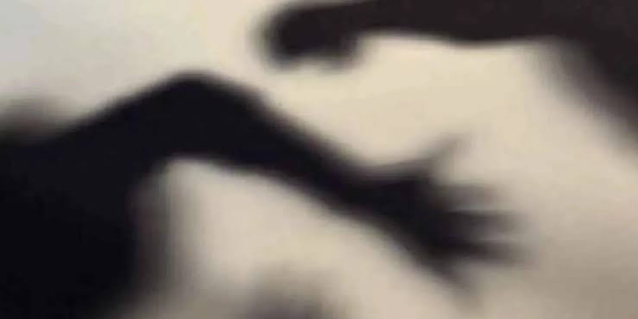 Okul Müdürü Ve Oğluna Bıçaklı Saldırı!