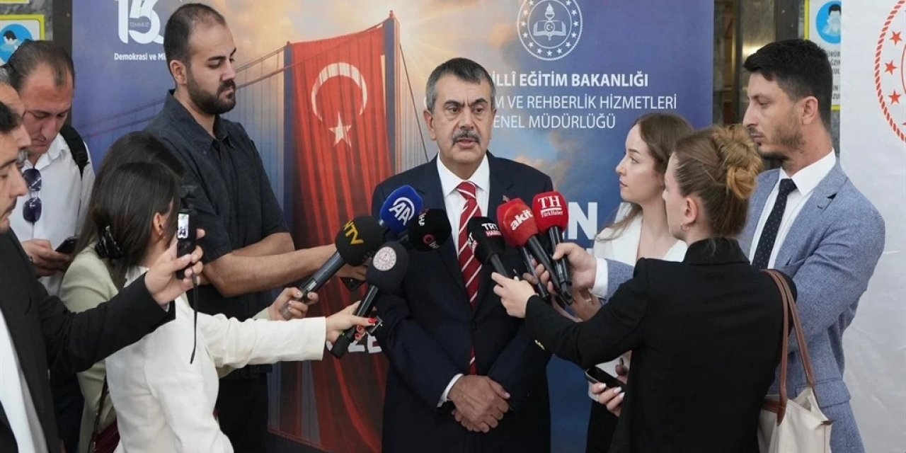 Gerizekalıya Anlatır Gibi” Sözünün Sebebi İşte Bu: Muhalefetin LGS Tiyatrosu Bursa’da Sahnelendi