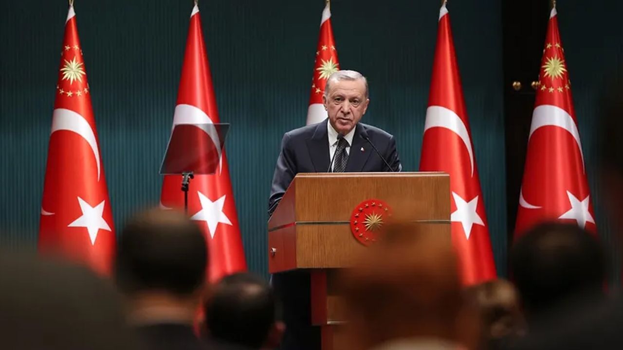 Cumhurbaşkanı Erdoğan'dan Memurlara Yarı Zamanlı Çalışma Müjdesi: Aile Destekleri Genişliyor