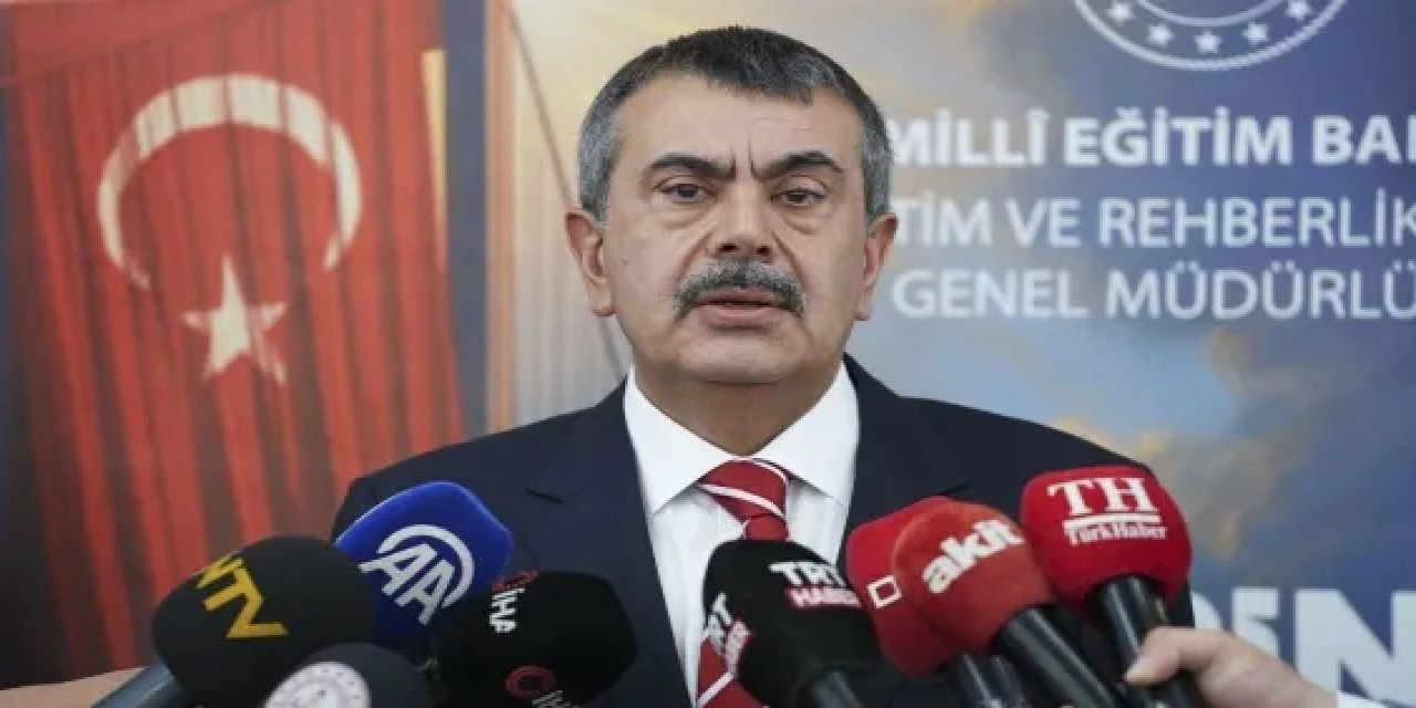 Bakan Yusuf Tekin'den Ders Kitabı Fiyatlarına Net Yanıt: "Geçen Yılın Altında!"