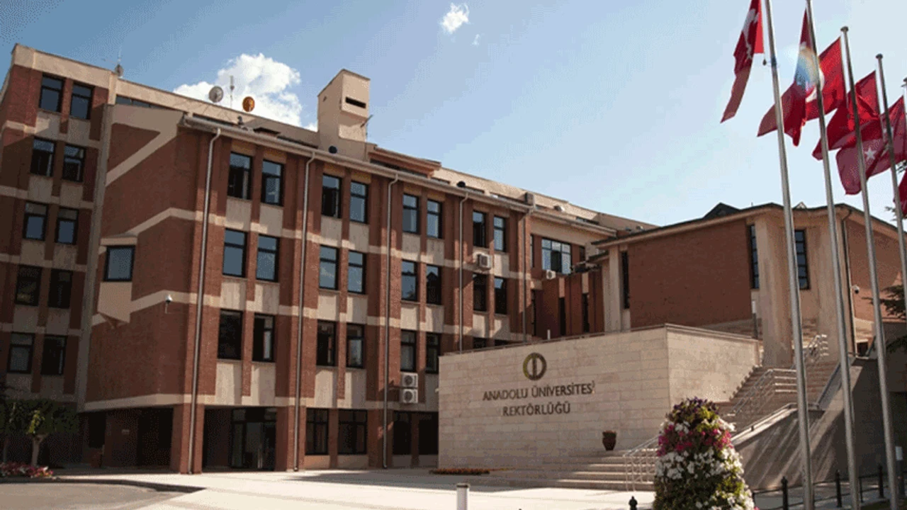 Anadolu Üniversitesi Sınav Görev Ücretlerine Zam Yaptı!