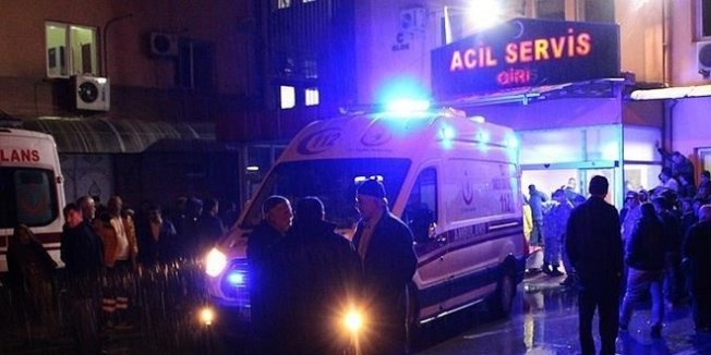 Öğrenci servisi ile otomobil çarpıştı: 1 ölü, 7 yaralı