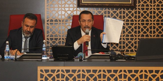 Üniversite 3 yıl sağlıksız yemek yedirmiş