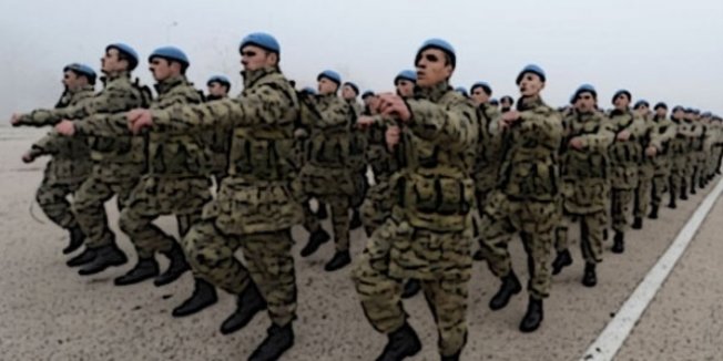 Askerlik süresi değişecek mi? Bakan Açıkladı.