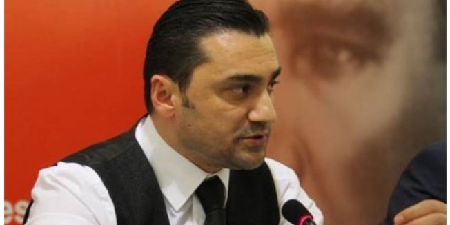 Öğretmen Önder Yılmaz istifa etti