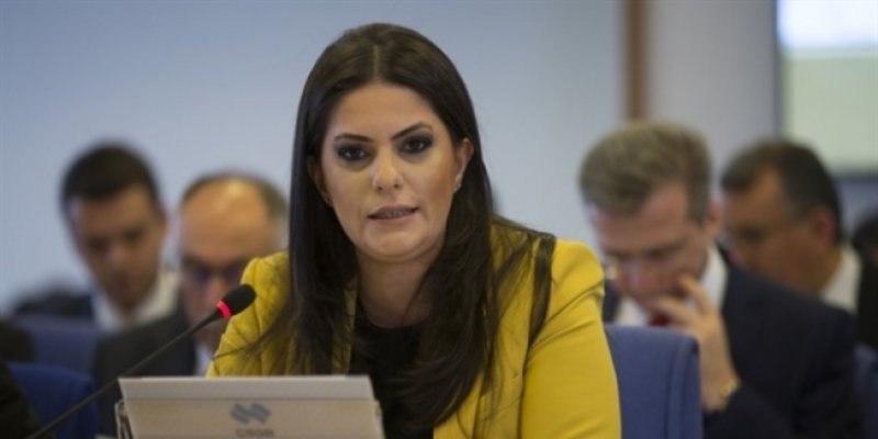 Bakan Müjdeyi Verdi: Dolar daha da düşecek