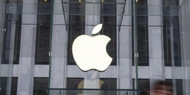 Apple'dan Facebook hamlesi