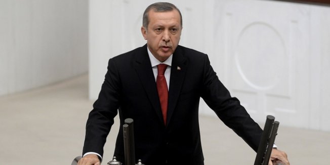 Meclis'te tarihi 'başkanlık' yemini