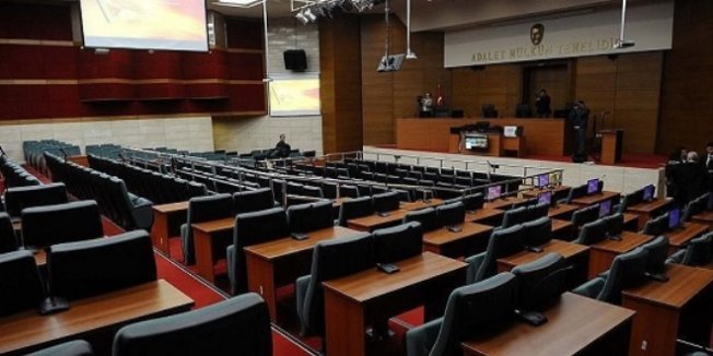 Sivas'ta FETÖ'den yargılanan 25 sanığı hapis