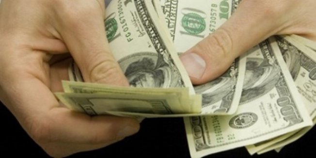 Dolar zirveyi yeniledi