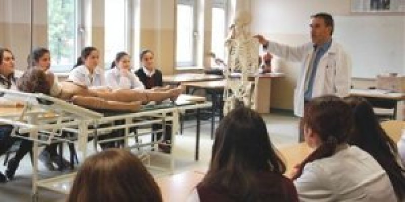 Hasta ve Yaşlı Bakım Hizmetleri Öğretmenliği Atama Bekliyor