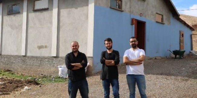 Okul harçlıkları ile iş kurup patron oldular