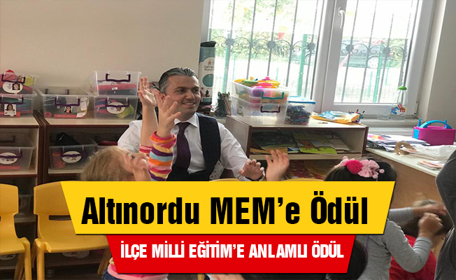 İlçe Milli Eğitim Müdürlüğü'ne Anlamlı Ödül