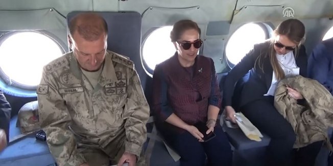 Öğrencilerden valiye 'hoş geldin' sürprizi