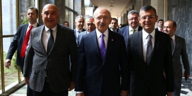 Kılıçdaroğlu ile öğrenci arasında 'siyaset' sohbeti!