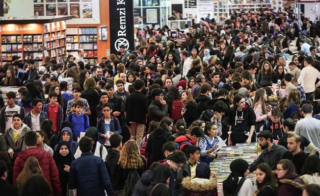37. Uluslararası İstanbul Kitap Fuarı'nı 611 bin 444 kişi ziyaret etti