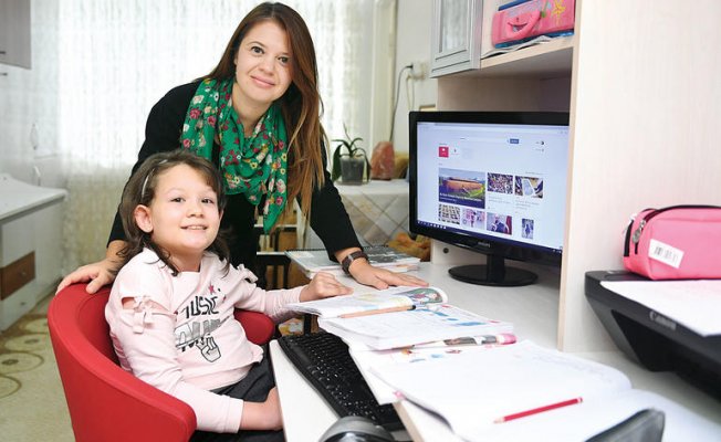 Evdeki çocukların güneşleri