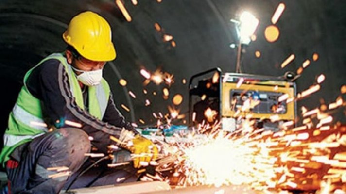 Kadroya geçen taşerona zam açıklaması