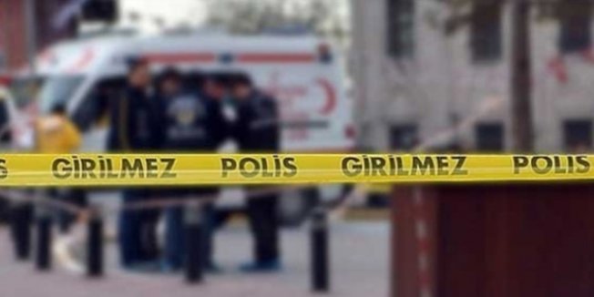 Gürültü yapanları uyaran polis memuru bıçakla yaralandı