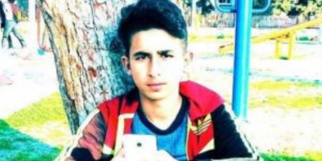 Liseli Ahmet, serinlemek için girdiği çayda boğuldu