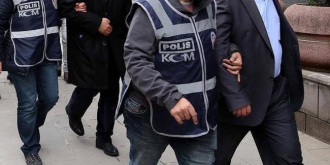 İzmir'de kamu görevlileri dahil 18 FETÖ gözaltısı