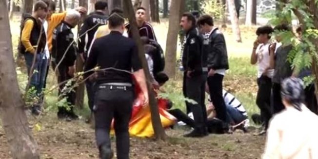 Bıçakla 2 kişiyi yaralayan öğrenciler yakalandı
