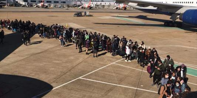 İngiltere'deki öğrencilerin tahliyesine başlandı