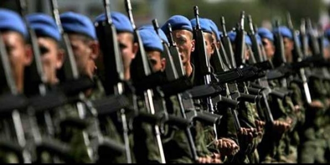 Askerde Olanların Askerliği 1 Ay Uzatılacak