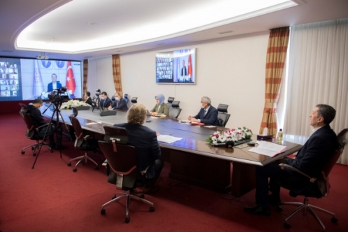 Bakan Ziya Selçuk, meslek lisesi öğretmenleriyle görüştü