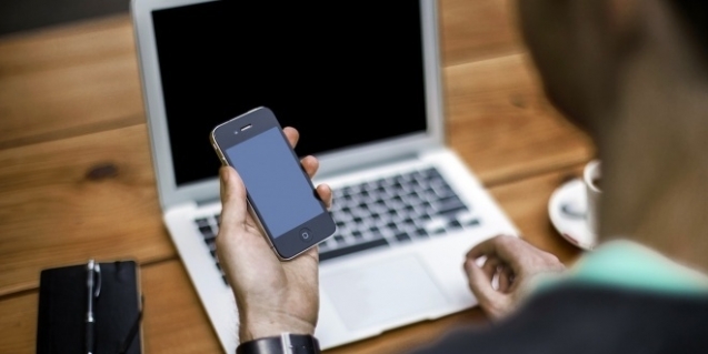 Bilim kurulu uyardı! Telefonları kaplayın, iş yerinde önlük giyin