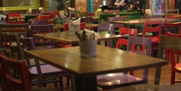 Lokanta, kafe ve kıraathanelerin kapanış saatleri uzatıldı