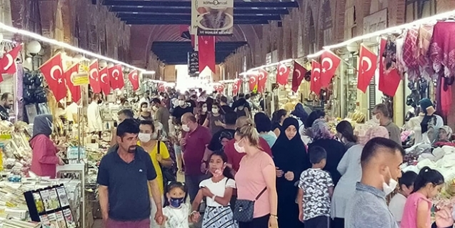 Bakan Koca 'vaka az' dedi binlerce kişi akın etti