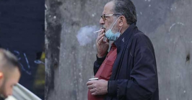 Bilim Kurulu Üyesi Tevfik Özlü'den sigara uyarısı