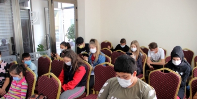 Nikah salonu öğrencilerin EBA noktası oldu