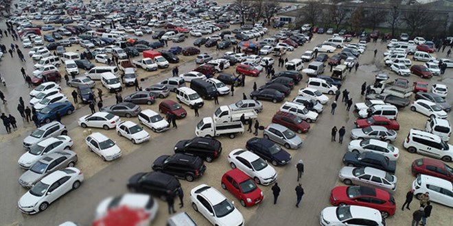 Otomobil piyayası canlandı.  Fiyatlar düşmeye devam edecek mi? İşte ikinci el oto fiyatları